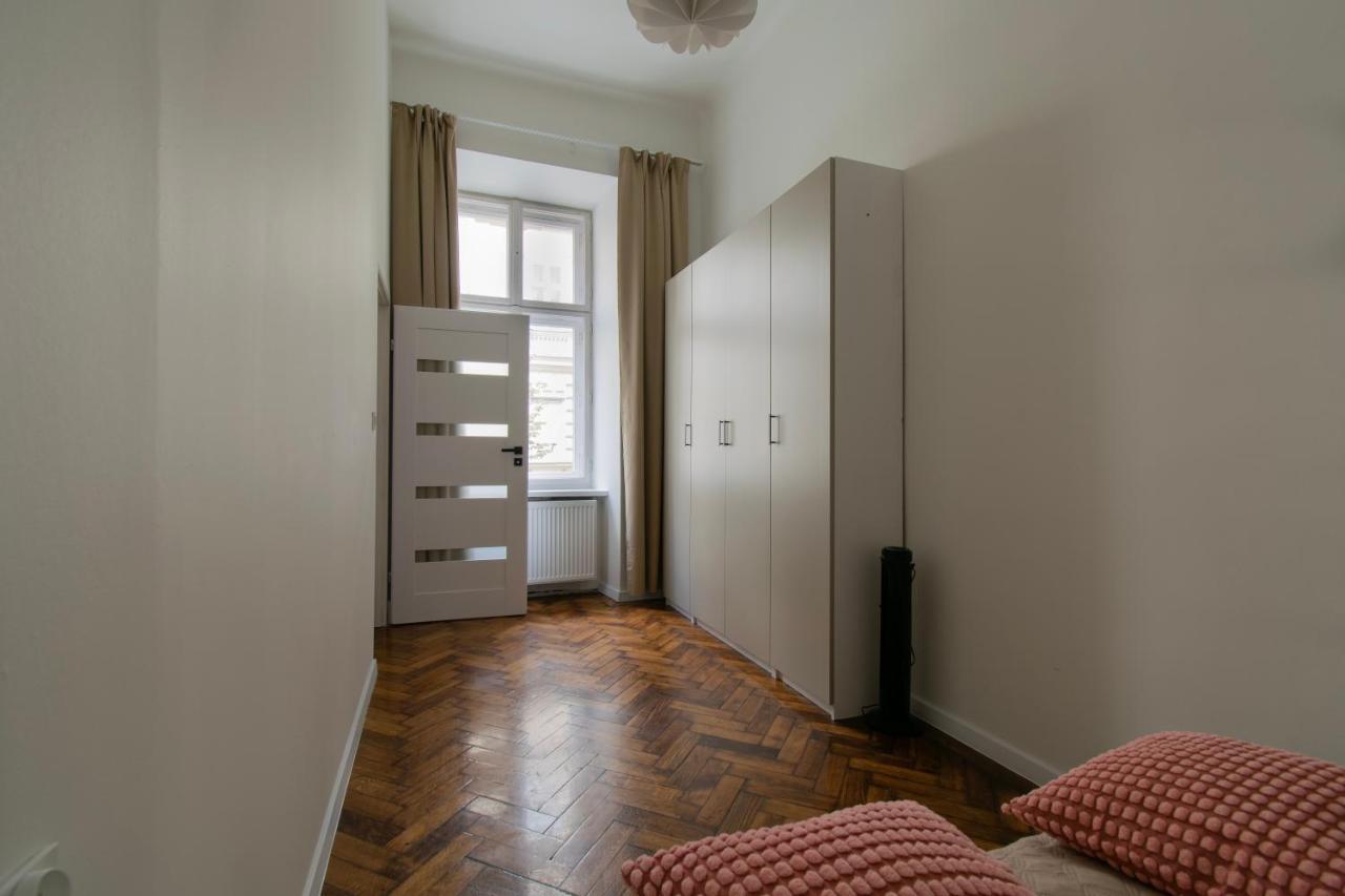 Apartments Studencka Street, Next To Planty Park คราคูฟ ภายนอก รูปภาพ