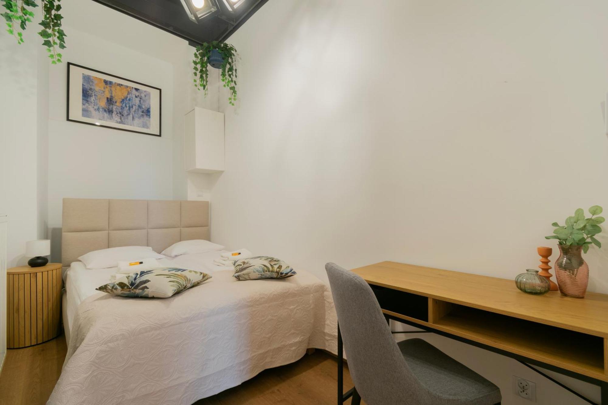 Apartments Studencka Street, Next To Planty Park คราคูฟ ภายนอก รูปภาพ